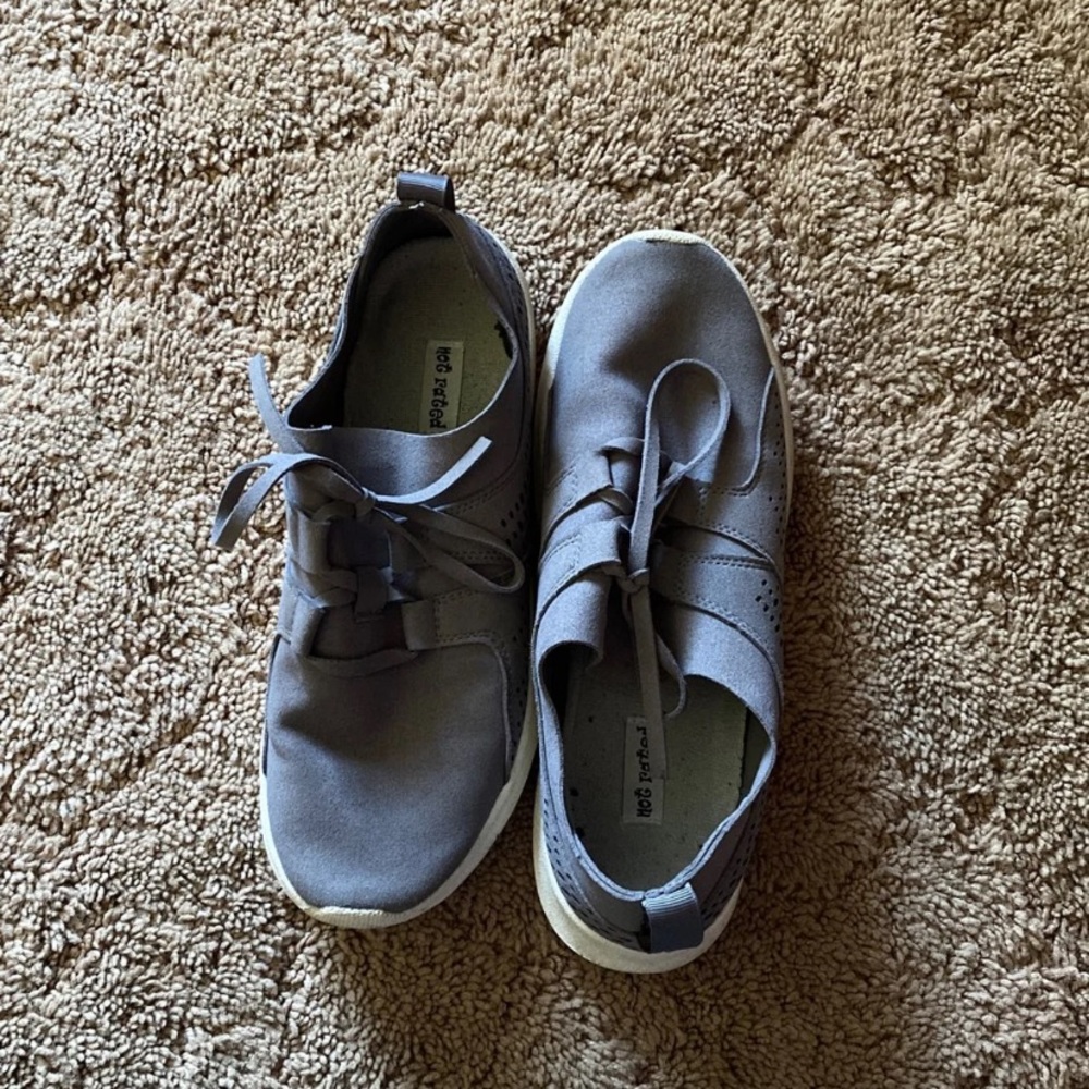 Shoes - Picture 3 of 3